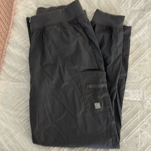 Uniform Advantage Butter Soft 5 pocket Jogger Scrub